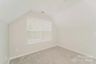 11126 Amber Glen Dr, Charlotte, NC 28269 - Photo 8