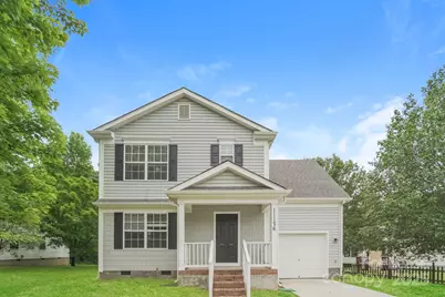 11126 Amber Glen Drive, Charlotte, NC 28269 - Photo 2