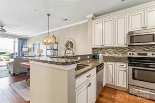 18009 Kings Point Dr, Cornelius, NC 28031 - Photo 6