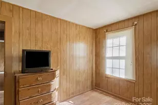 200 Church Rd, Burnsville, NC 28714 - Photo 22