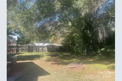 208 Virginia Avenue W, Bessemer City, NC 28016 - Photo 20