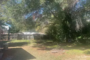 208 Virginia Ave W, Bessemer City, NC 28016 - Photo 20