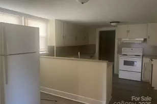 208 Virginia Ave W, Bessemer City, NC 28016 - Photo 8