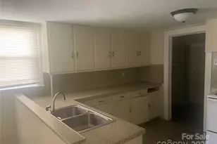 208 Virginia Ave W, Bessemer City, NC 28016 - Photo 10