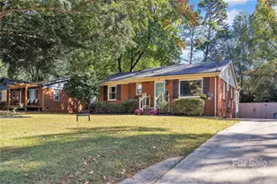 1018 Dudley Dr, Charlotte, NC 28205 - Photo 2