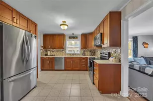 1018 Dudley Dr, Charlotte, NC 28205 - Photo 14