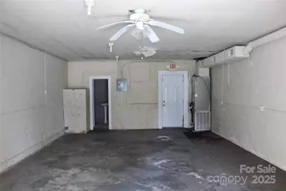 206 Virginia Avenue W, Bessemer City, NC 28016 - Photo 8