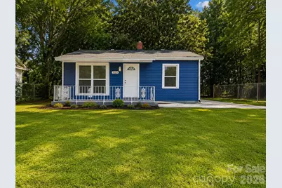 1123 Saratoga Drive, Charlotte, NC 28208 - Photo 2