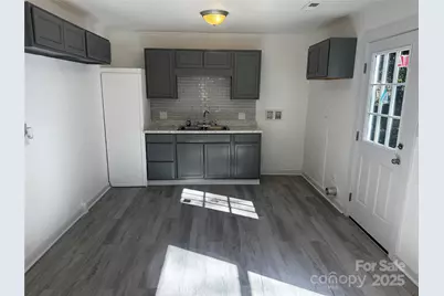 1123 Saratoga Drive, Charlotte, NC 28208 - Photo 12