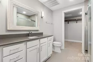 2401 Euclid Ave, Charlotte, NC 28203 - Photo 12