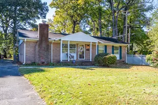 4314 Ivanhoe Pl, Charlotte, NC 28205 - Photo 1