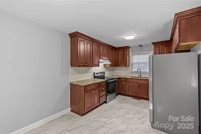 8341 Reedy Creek Road, Charlotte, NC 28215 - Photo 18