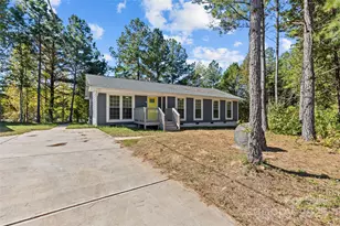 8341 Reedy Creek Rd, Charlotte, NC 28215 - Photo 2