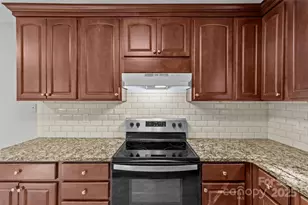 8341 Reedy Creek Rd, Charlotte, NC 28215 - Photo 26