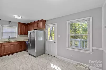 8341 Reedy Creek Road, Charlotte, NC 28215 - Photo 22