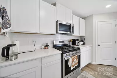 657 Mile Creek Road, Edgemoor, SC 29712 - Photo 12