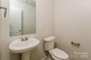 2331 Reid Oaks Dr, Charlotte, NC 28208 - Photo 10