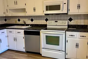 1300 Larchmont Pl, Salisbury, NC 28144 - Photo 4