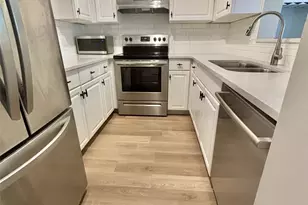 17557 Tuscany Ln, Cornelius, NC 28031 - Photo 4