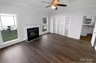 2124 Majestic Poplar Dr, Waxhaw, NC 28173 - Photo 4