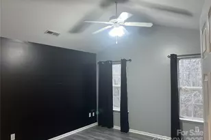 1413 Crandon Dr, Charlotte, NC 28216 - Photo 26