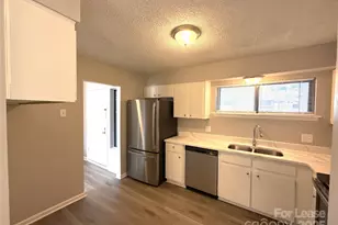 11537 Turn Stone Ct, Charlotte, NC 28226 - Photo 4