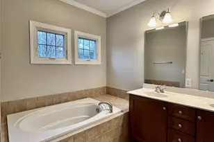 4670 Dabney Vigor Dr, Charlotte, NC 28209 - Photo 10