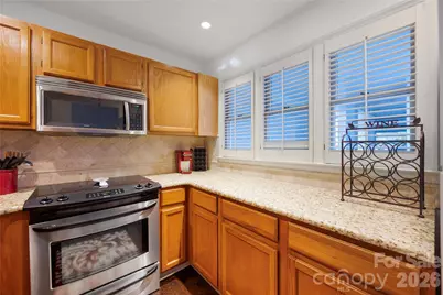 2715 Selwyn Avenue #30, Charlotte, NC 28209 - Photo 14