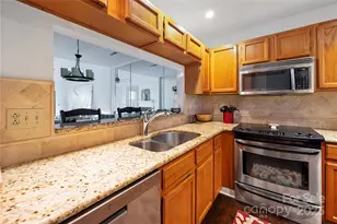 2715 Selwyn Ave, Charlotte, NC 28209 - Photo 12