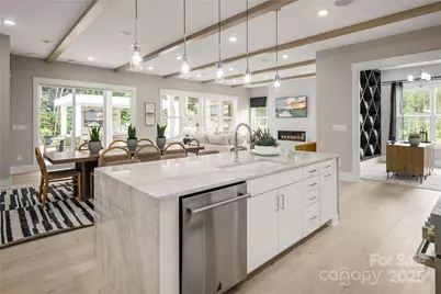 4151 Eastover Glen Road #340, Charlotte, NC 28269 - Photo 2