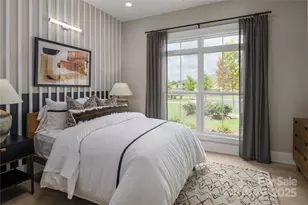 4151 Eastover Gln Rd, Charlotte, NC 28269 - Photo 8