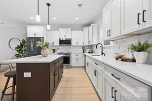 104B Forest Hills Dr, Mount Holly, NC 28120 - Photo 12