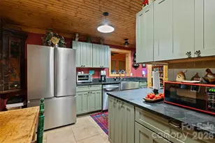 325 141 & 75 Owl Haven Ln, Cedar Mountain, NC 28718 - Photo 28