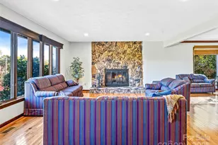 1326 Valmont Dr, Hendersonville, NC 28791 - Photo 10