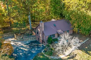 1326 Valmont Dr, Hendersonville, NC 28791 - Photo 4