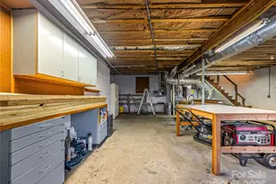 1326 Valmont Dr, Hendersonville, NC 28791 - Photo 38