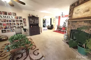 457 Dale Rd, Spruce Pine, NC 28777 - Photo 4