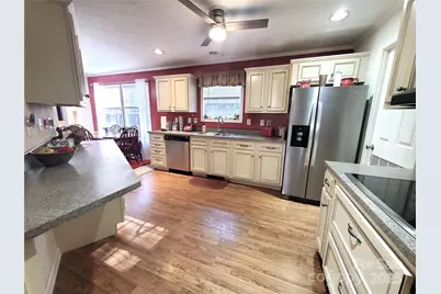 457 Dale Road, Spruce Pine, NC 28777 - Photo 8