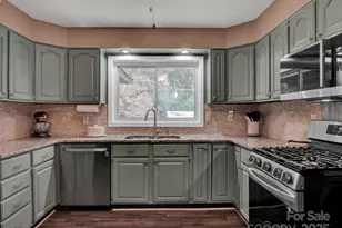 1277 Christopher Cir, Rock Hill, SC 29730 - Photo 10