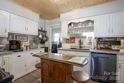 44 Hemlock Avenue, Spruce Pine, NC 28777 - Photo 6