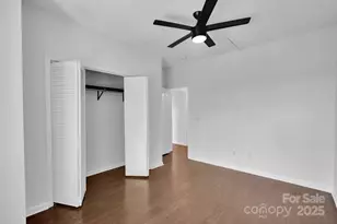 1525 Walnut View Dr, Charlotte, NC 28208 - Photo 12