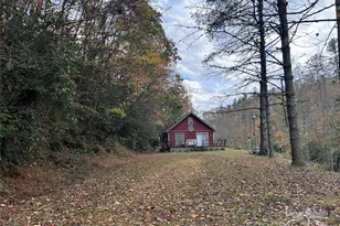 362 Melton Branch Rd, Bakersville, NC 28705 - Photo 2