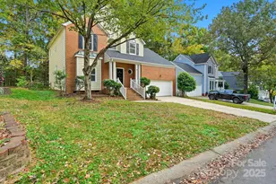 9626 Whitewood Trail, Charlotte, NC 28269 - Photo 2