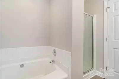 4435 Gladwood Lane, Charlotte, NC 28269 - Photo 16