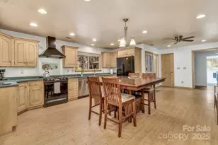 111 Hidden Pond Ln, Asheville, NC 28804 - Photo 8