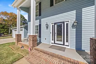 5380 Woodside Dr, Rock Hill, SC 29732 - Photo 2