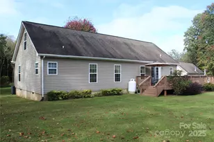 38 Char Kimber Ln, Canton, NC 28716 - Photo 20