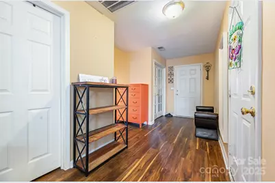 6400 Ziegler Lane, Charlotte, NC 28269 - Photo 6