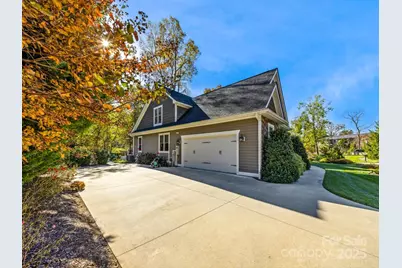 114 Linda Ann Drive, Flat Rock, NC 28731 - Photo 6