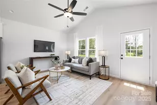 3913 Oakwood Rd, Charlotte, NC 28269 - Photo 4